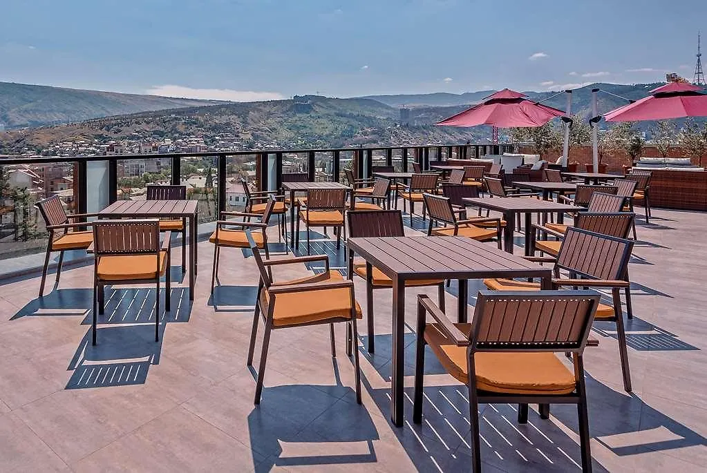 Ramada By Wyndham Tbilisi Old City 4*,  גאורגיה