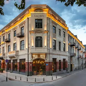 Radisson Red ***** Tbilisi