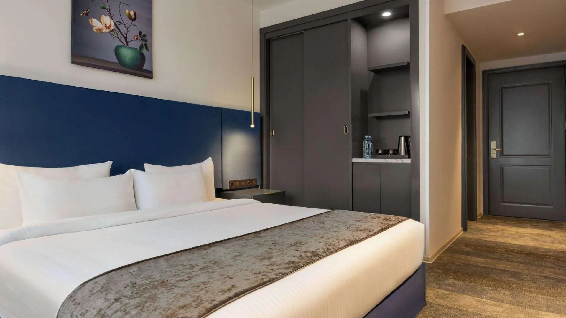 Ramada By Wyndham Tbilisi Old City Georgia